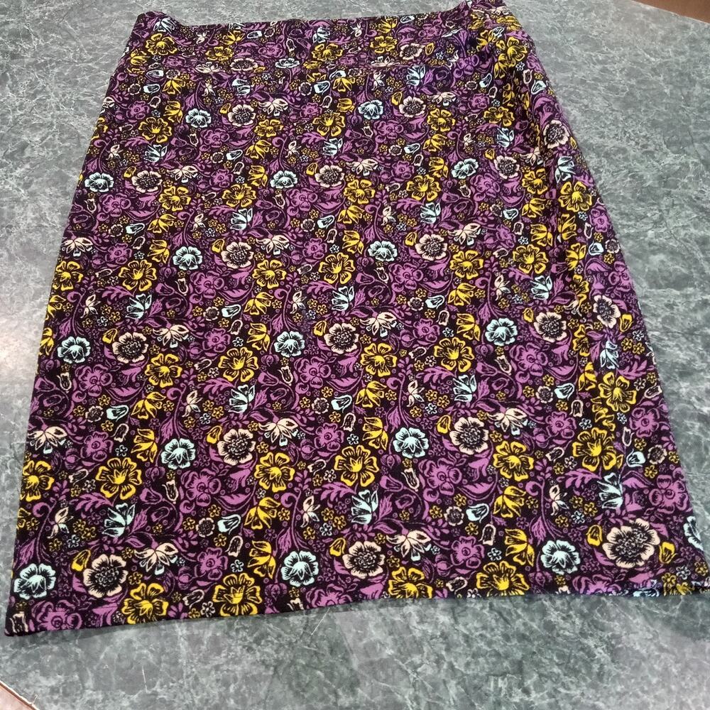 LULAROE CASSIE Pencil Skirt Women’s Large Textured Black Purple Floral Fall